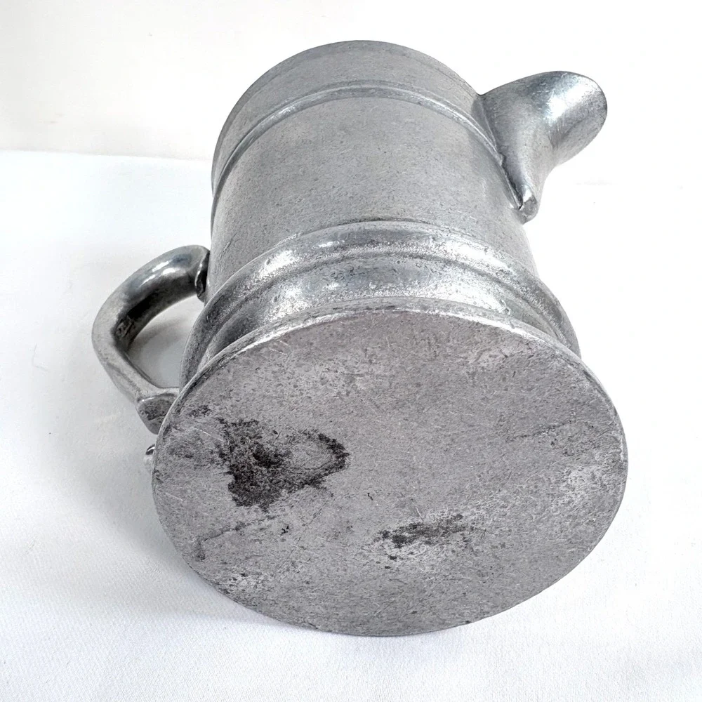 Wilton Armetale Creamer Pitcher Silver Pewter Finish 16oz End‎ Spout